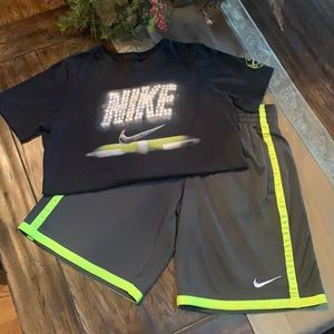 Nike short and top set